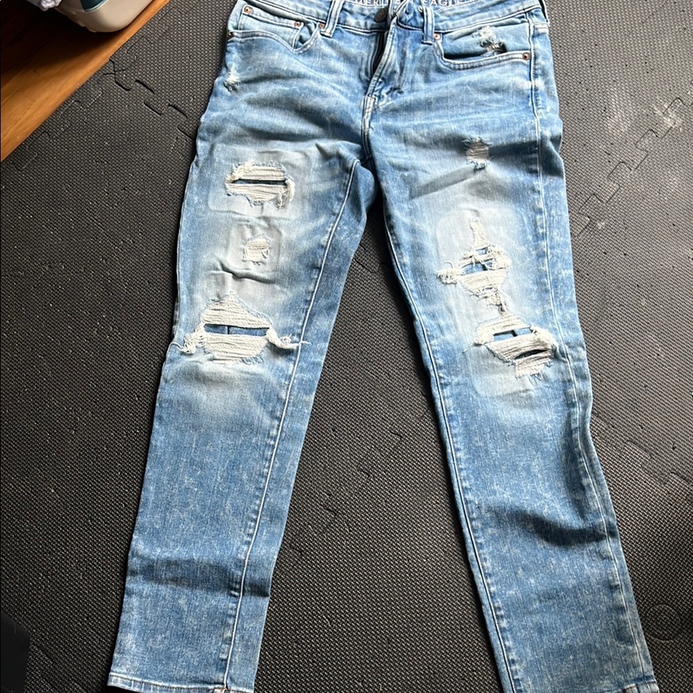AE skinny Distressed Blue Jeans